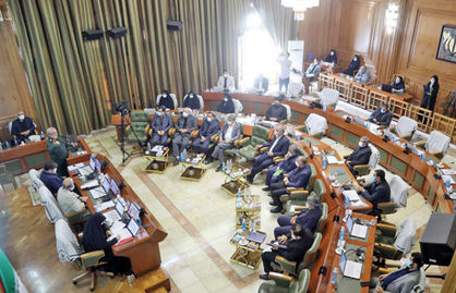 گزینه «استیضاح شهردار» روی میز پارلمان شهری 
